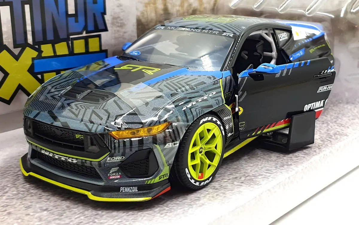Jada 1/24 Scale 327246 - Ford Mustang Rtr - Vaughn Gittin Jr 1