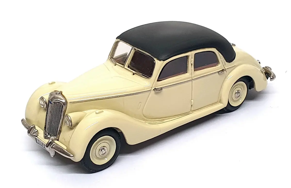 Crossway Models 1/43 Scale Cs19 - Riley Rmb Saloon - Cream 1