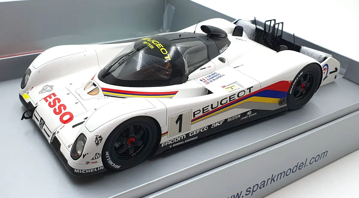 Spark 1/18 Scale Resin 18S011 - Peugeot 905 Evo Winner Le Mans 1992 #1 1