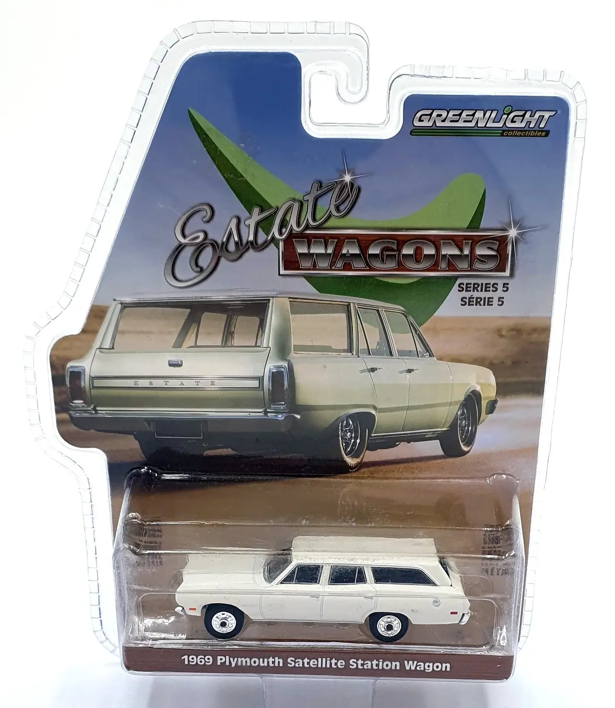Greenlight 1/64 Scale 29990-B - 1969 Plymouth Satellite Station Wagon - Cream 1