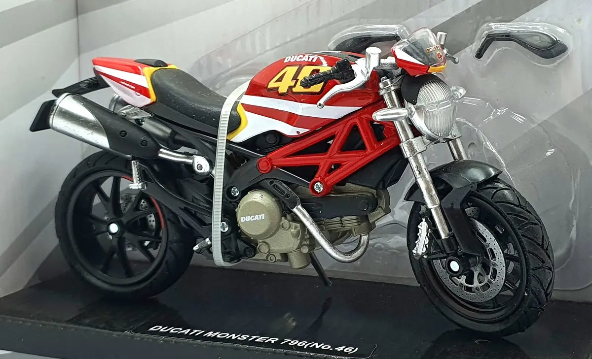 New Ray 1/12 Scale Diecast 57513 - Ducati Monster 796 #46 1