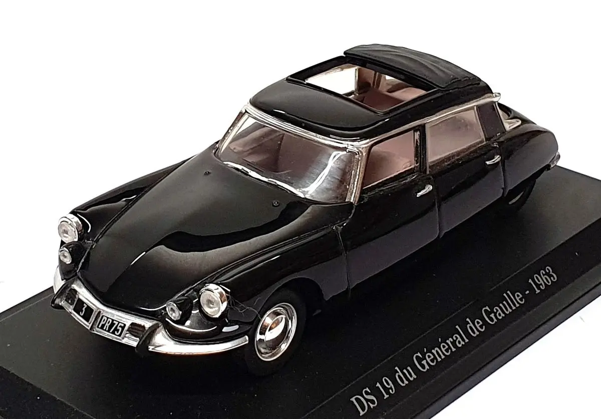 Altaya 1/43 Scale 310326C - Citroen Ds 19 General De Gaulle - Black 1