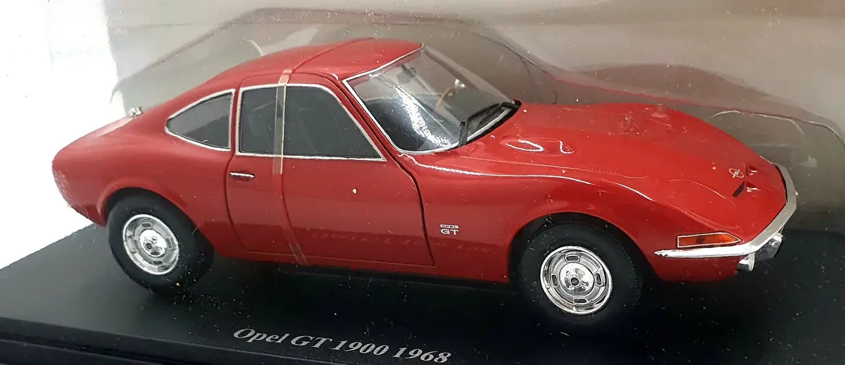 Altaya 1/24 Scale Diecast G1648001 - 1968 Opel Gt 1900 - Red 1