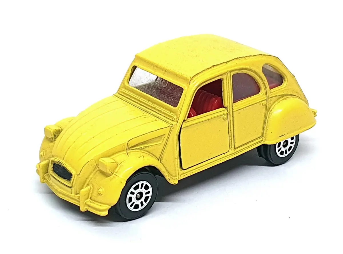 Corgi 7.5Cm Long Diecast 115 - Citroen 2Cv6 James Bond 007 For Your Eyes Only 1