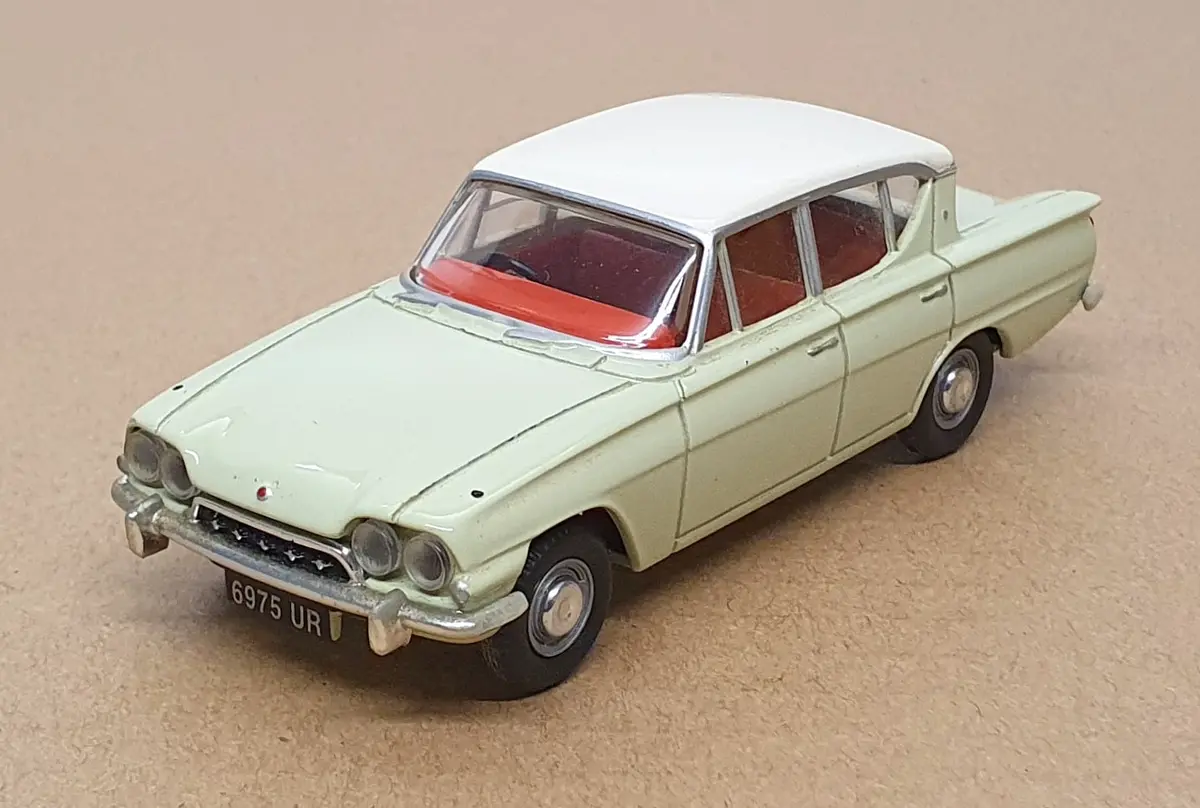 Vanguards 1/43 Scale Va35000 - Ford Classic 109E - Lime Green/White 1