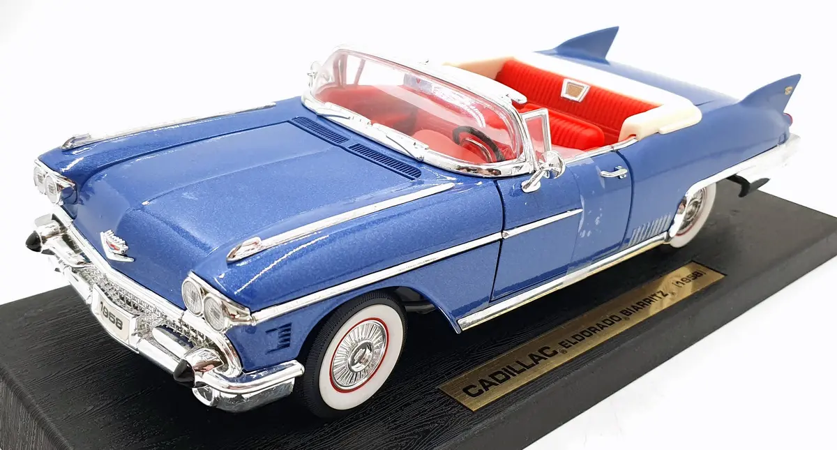 Road Signature 1/18 Scale Diecast 92158 - 1958 Cadillac Eldorado Biarritz - Blue 1
