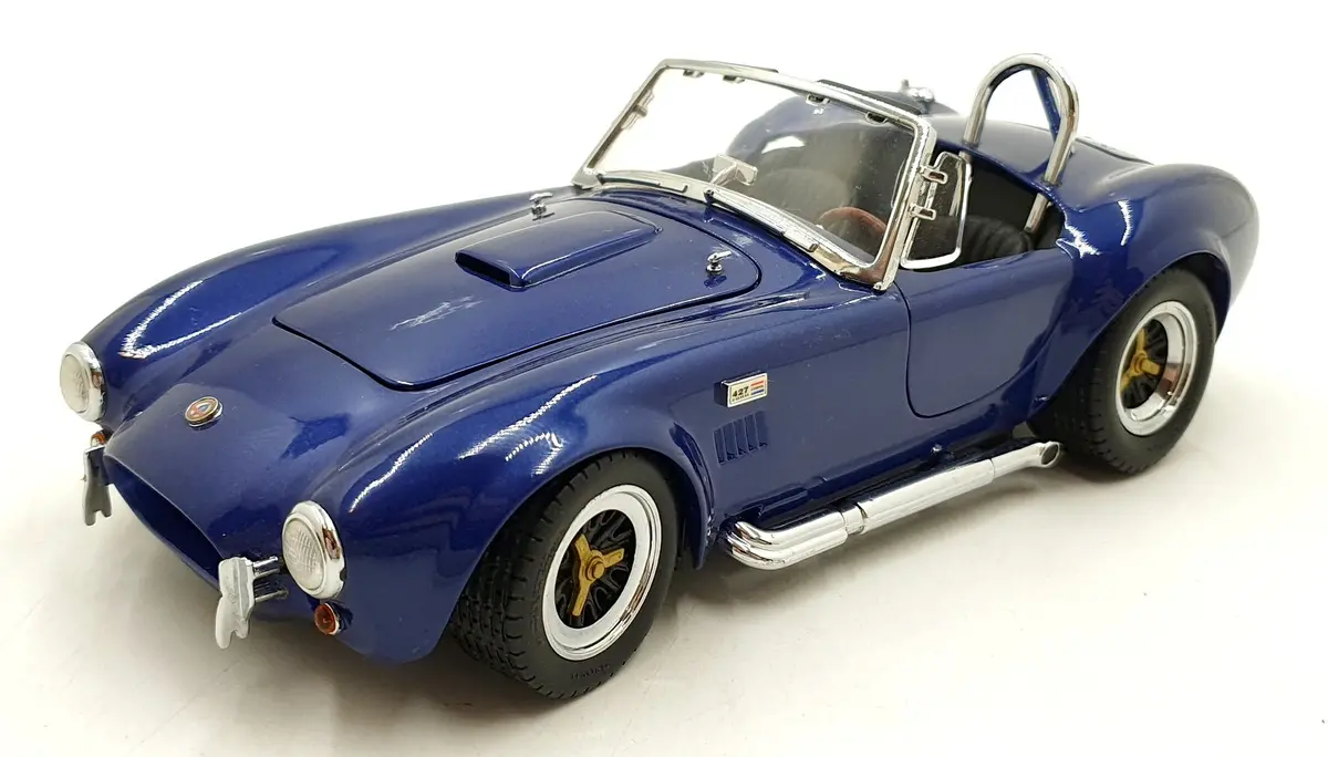 Kyosho 1/18 Scale Diecast 7006 9800 - Shelby Cobra 427 - Metallic Blue 1