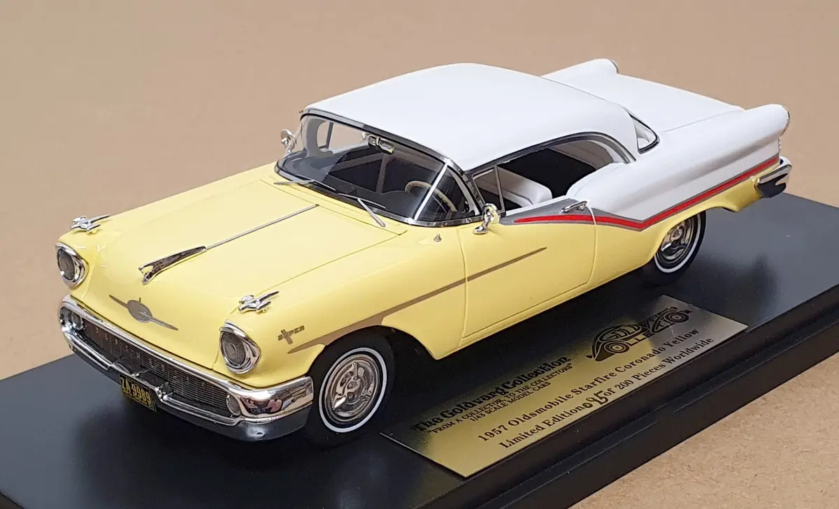 Goldvarg 1/43 Scale Resin Gc-092A - 1957 Oldsmobile Starfire 1