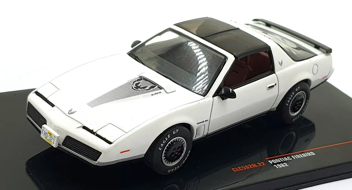 Ixo 1/43 Scale Clc582n.22 - 1982 Pontiac Firebird - White 1