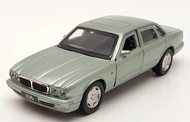 Tayumo 1/36 Scale Pull Back & Go 36100021 - Jaguar Xj6 - Seafrost 1