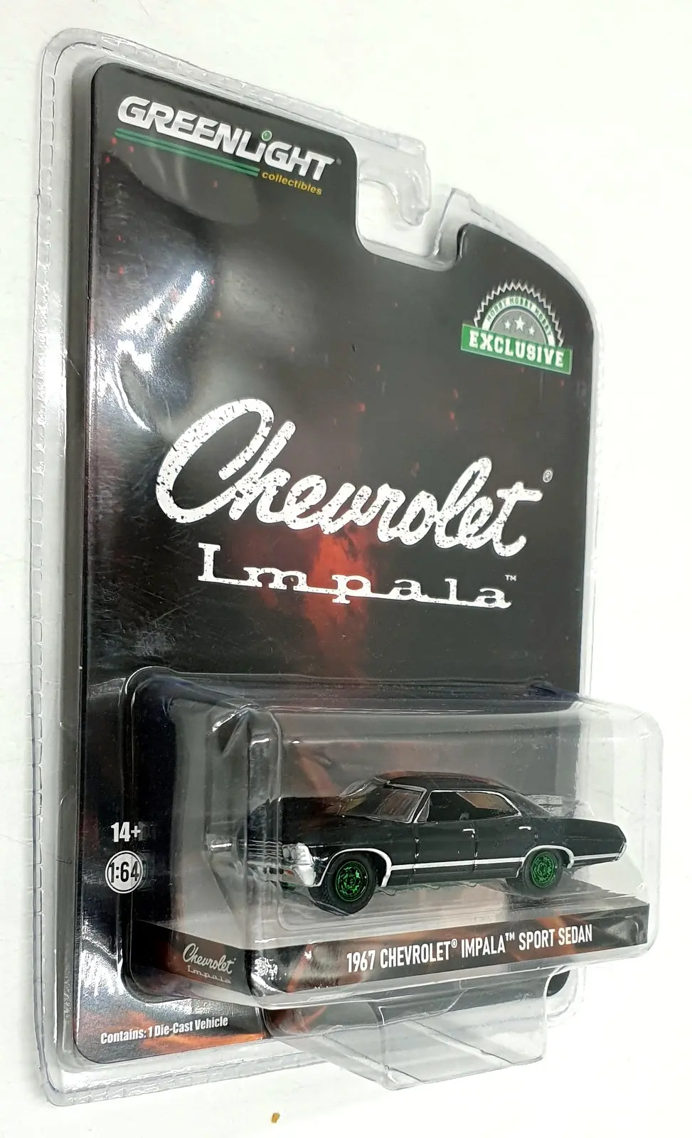 Greenlight 1/64 Scale 30333 - 1967 Chevrolet Impala Sport Sedan - Chase 1