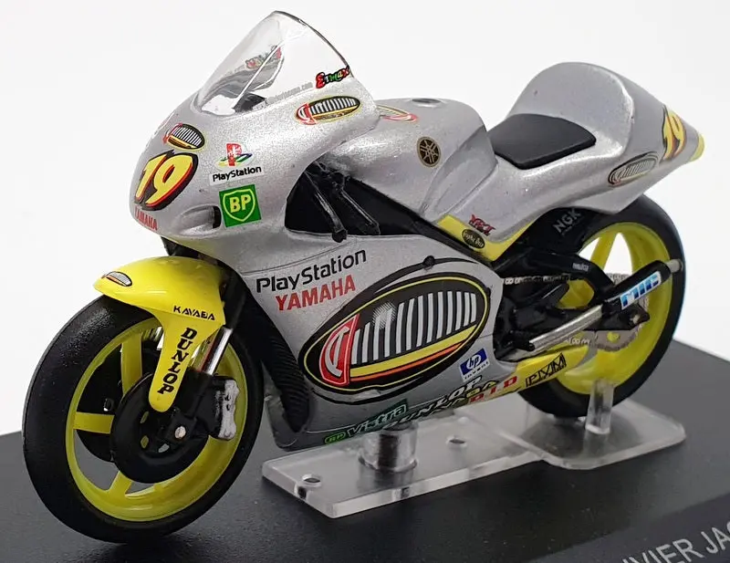 Altaya 1/24 Scale Model Motorcycle Al280129 - 2000 Yamaha Yzr250 Oliver Jacque 1