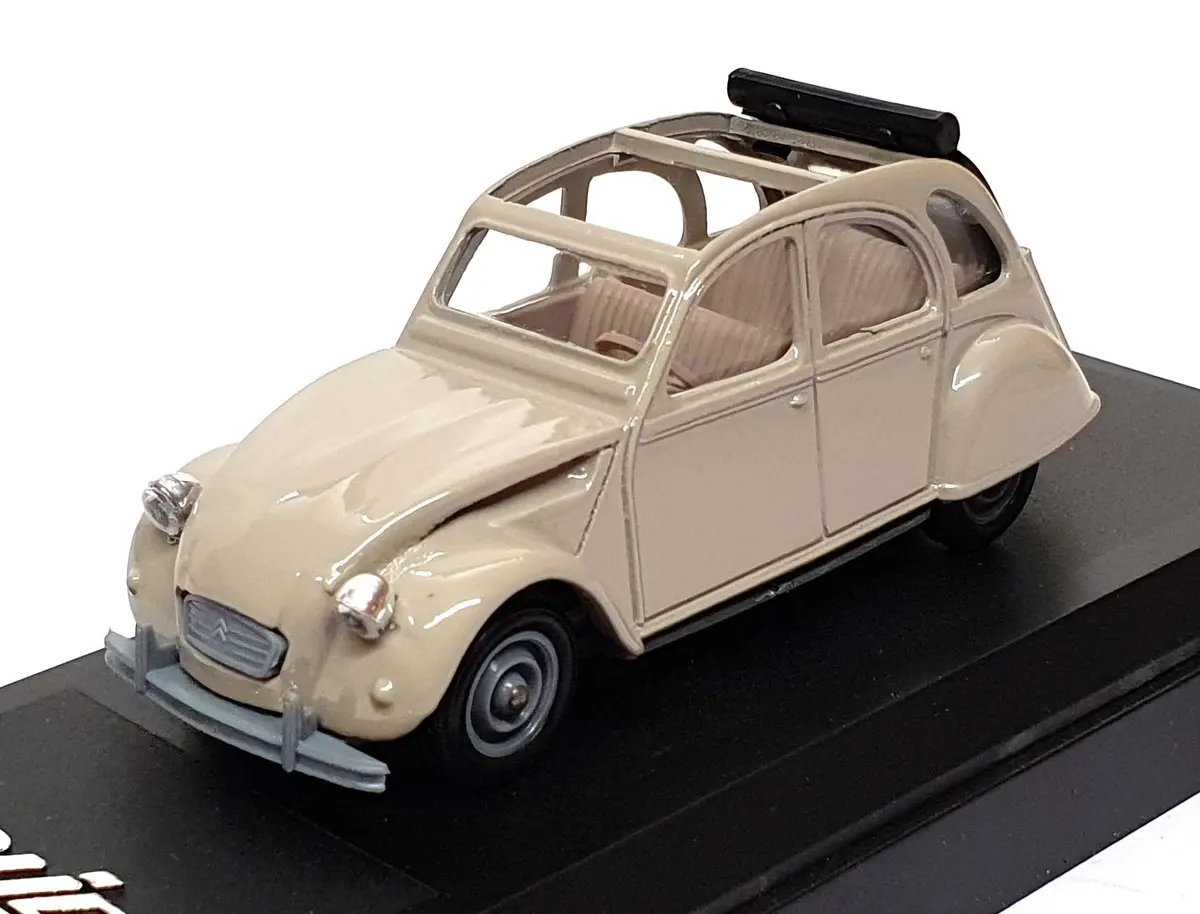 Solido 1/43 Scale Diecast 1819 - 1979 Citroen 2Cv - Beige 1