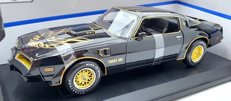 Maisto 1/18 Scale Diecast 31464 - 1978 Pontiac Firebird Trans Am - Black 1