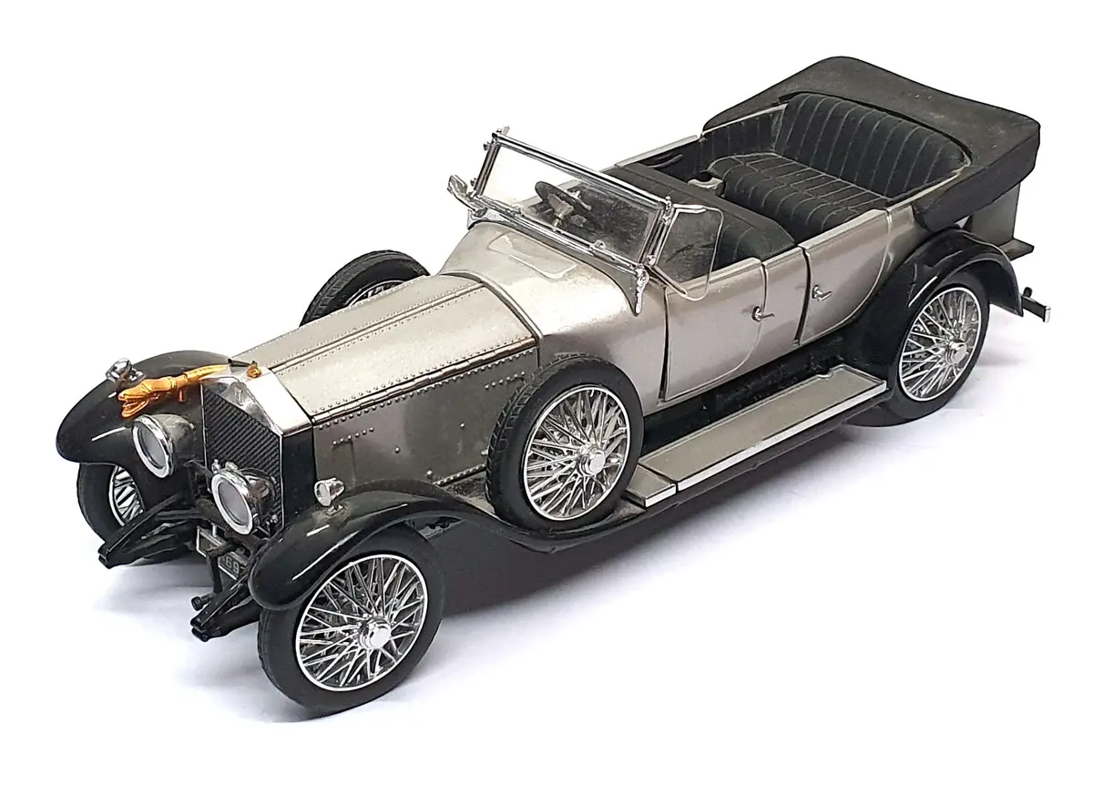 Franklin Mint 1/24 Scale 150326C - 1925 Rolls Royce Silver Ghost - Silver 1
