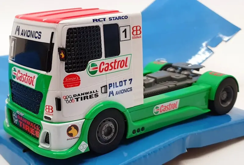 Scalextric 1/32 Scale C4156 - Team Racing Truck - White/Green 1